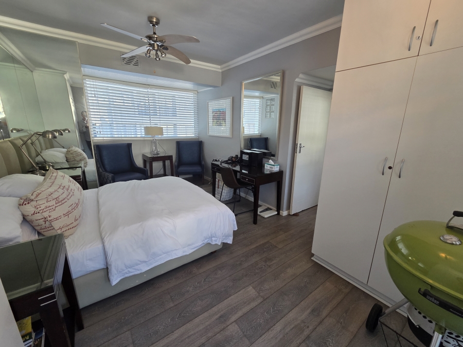 To Let 2 Bedroom Property for Rent in Sea Point Western Cape